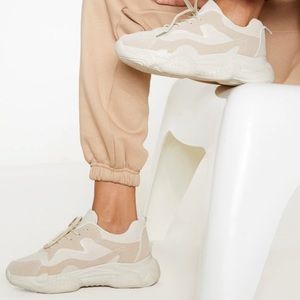 Bubble sneaker size 8